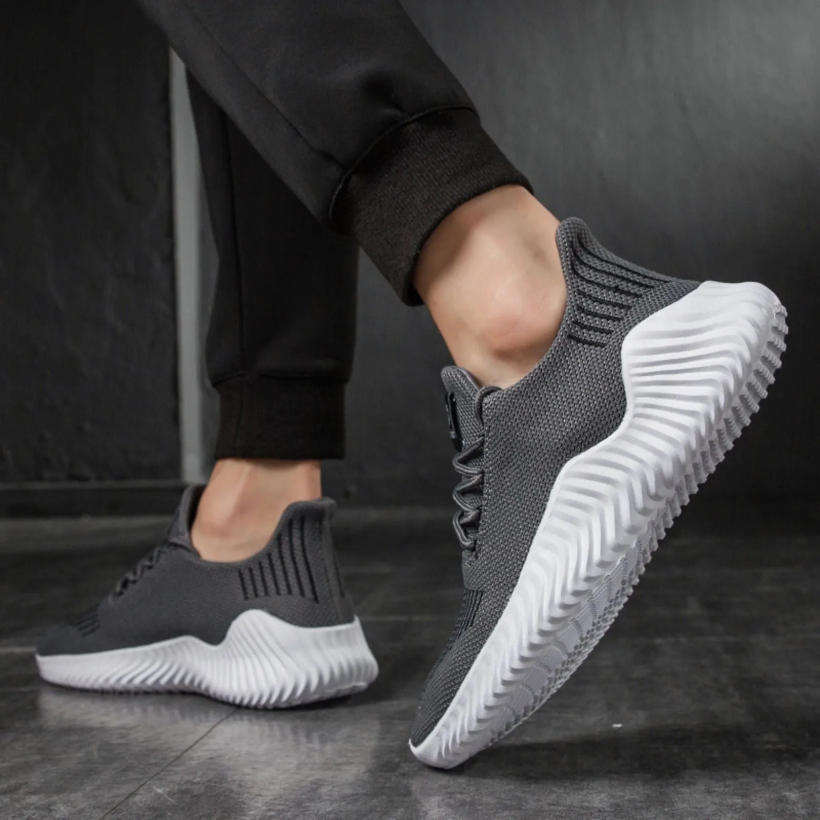 Men's Casual Sneakers Men's Sports Running Breathable Shoes