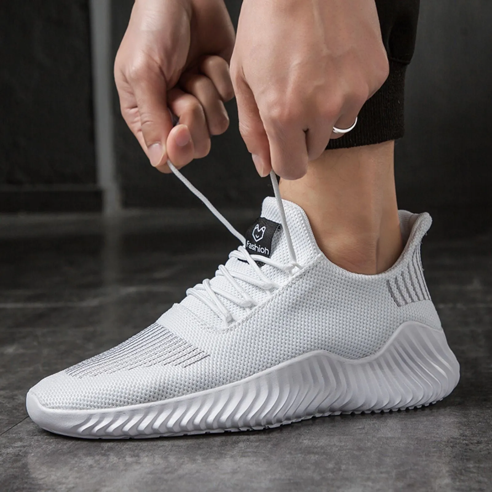Men's Casual Sneakers Men's Sports Running Breathable Shoes
